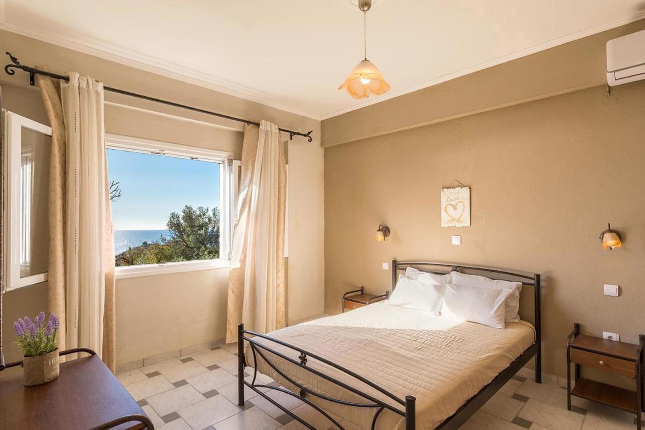 Large Apartment By The Pool - Pelekas Beach, Corfu Kültér fotó